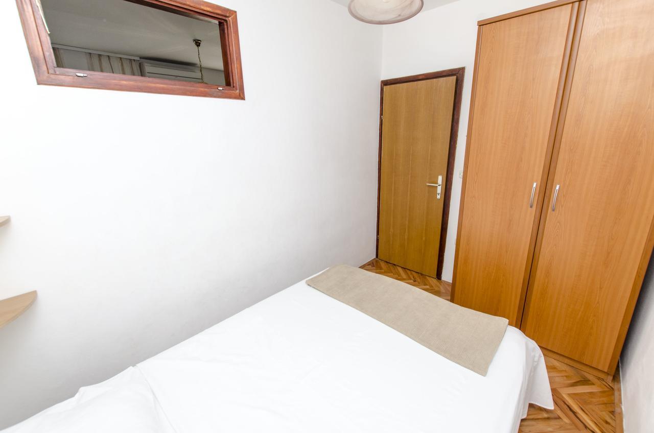 Apartment Danijela Примоштен Экстерьер фото